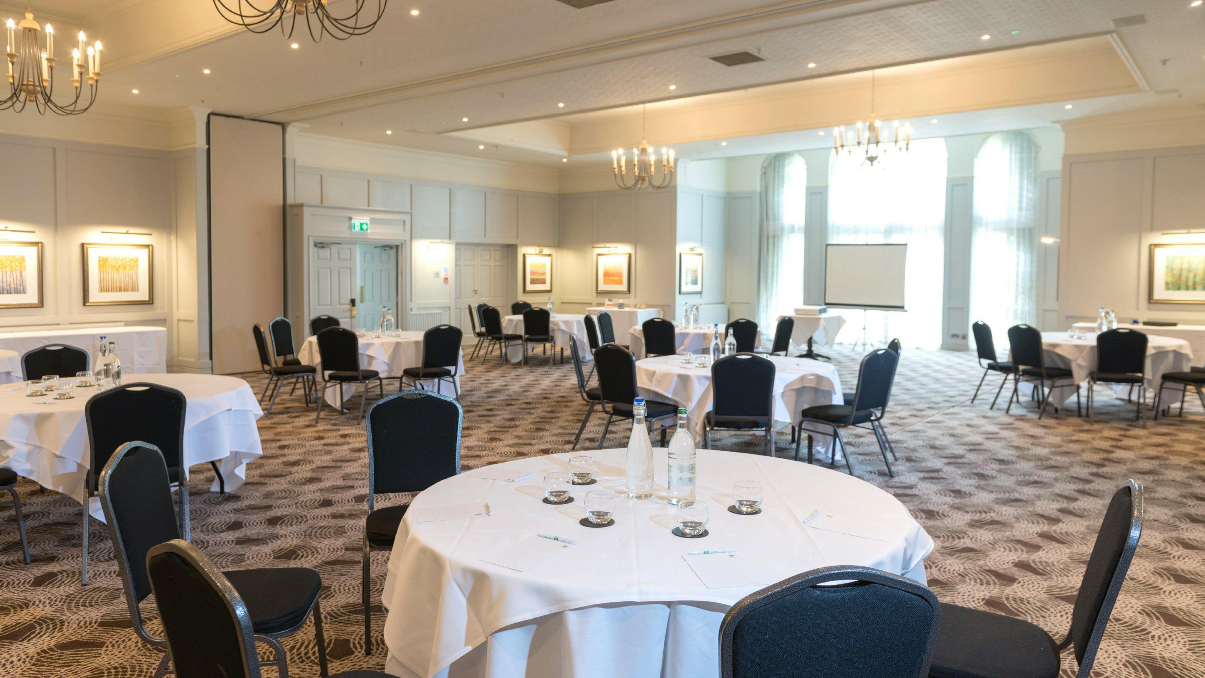 Holiday Inn Milton Keynes East M1 Junc 14 By Ihg Exterior foto