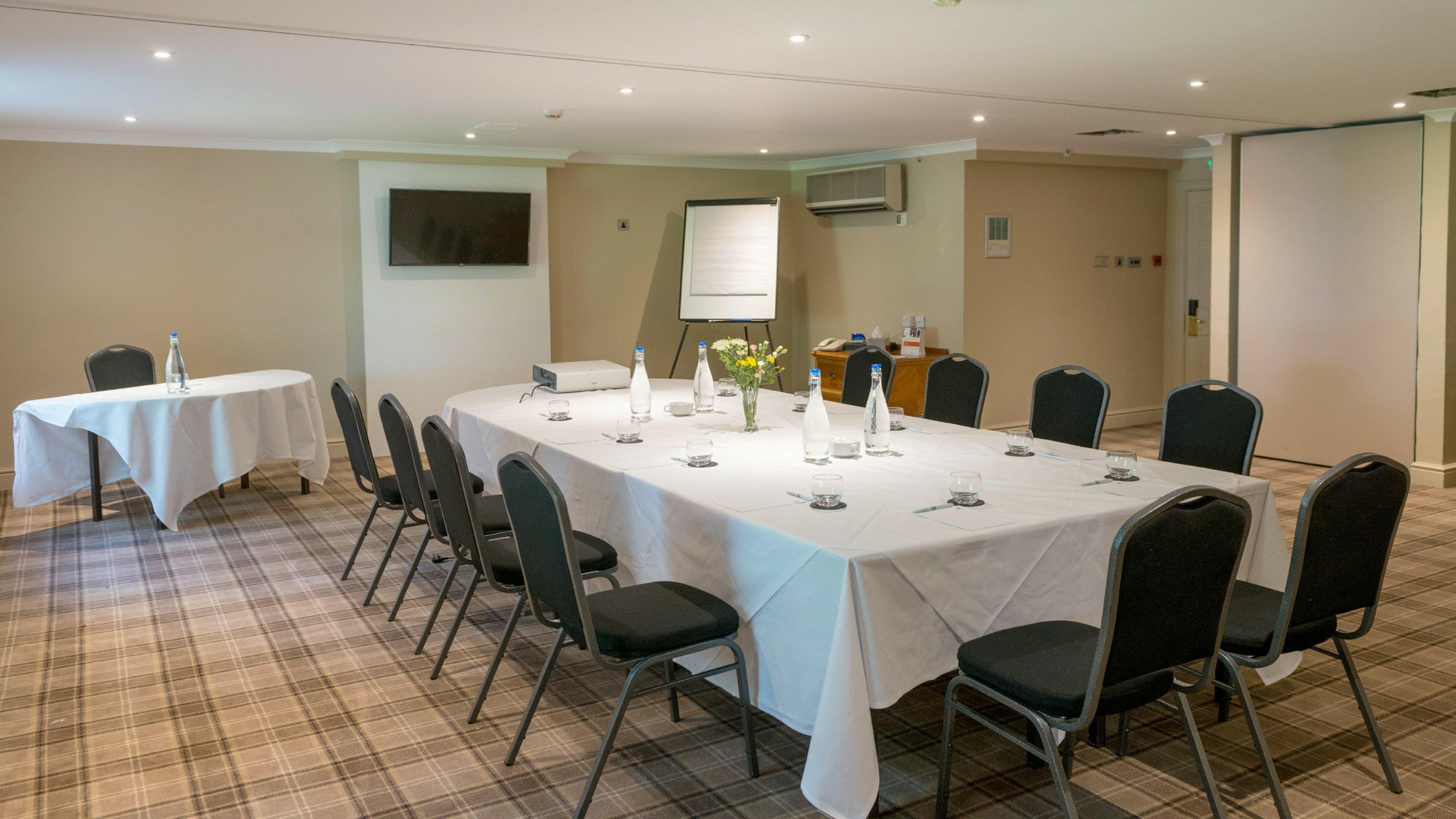 Holiday Inn Milton Keynes East M1 Junc 14 By Ihg Exterior foto