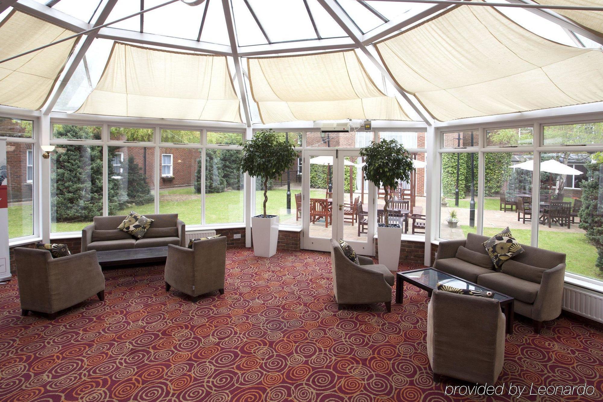 Holiday Inn Milton Keynes East M1 Junc 14 By Ihg Exterior foto